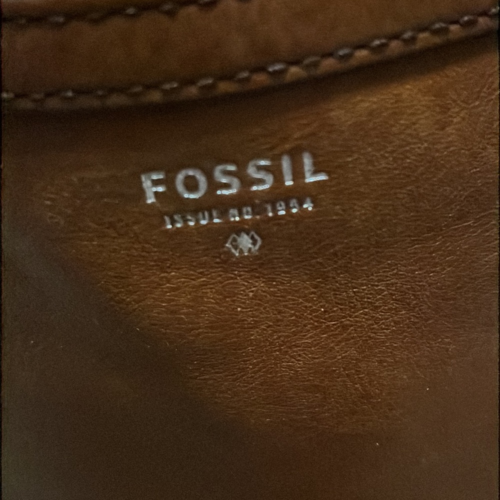 Fossil tote - Picture 2 of 7